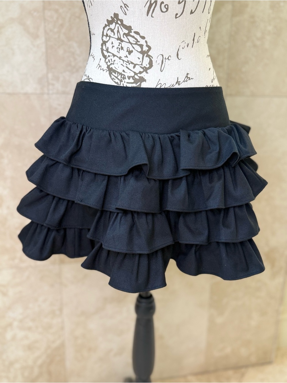 BP. Black Tiered Ruffle Mini Skirt Size S Smocked Waist Y2K Style EUC
